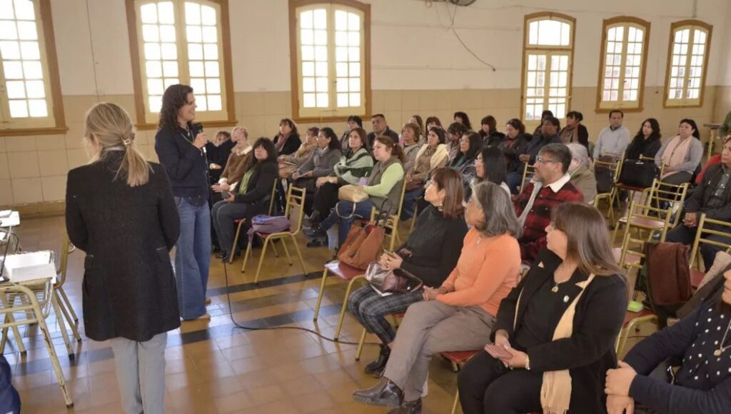 Mesa_trabajo_alfabetizacion_temprana_junto_Unicef_otros_organismos