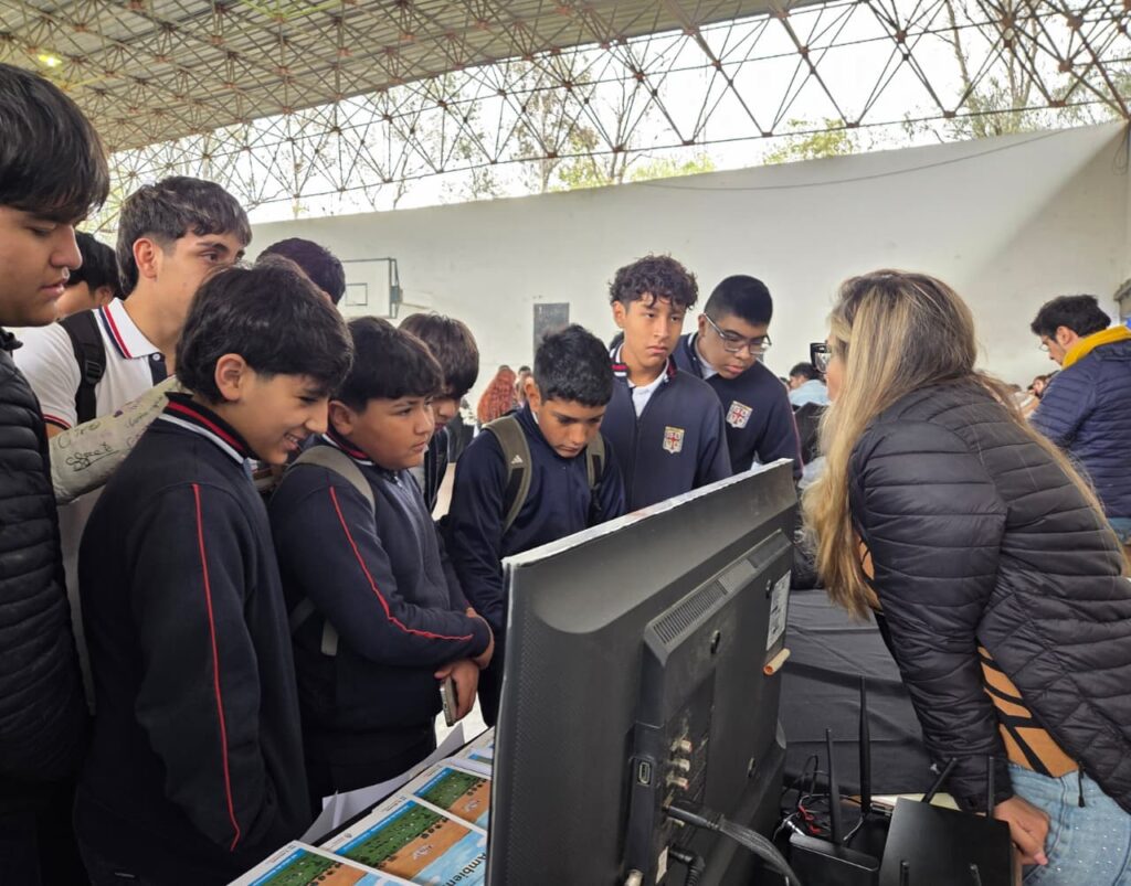 Educacion_Ambiental_presente_Feria_Ciencias_INENCO_2025