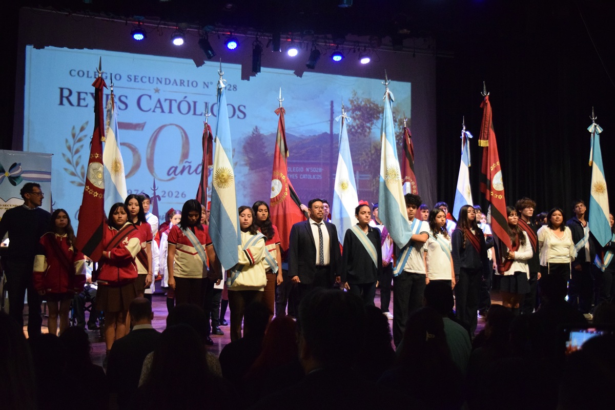 Colegio_Reyes_Catolicos_celebro_50_aniversario