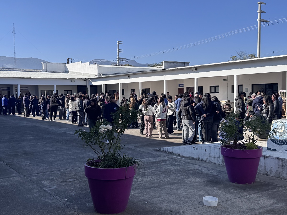 Estudiantes_participaron_tercera_jornada_programa_Innovadores_Futuro