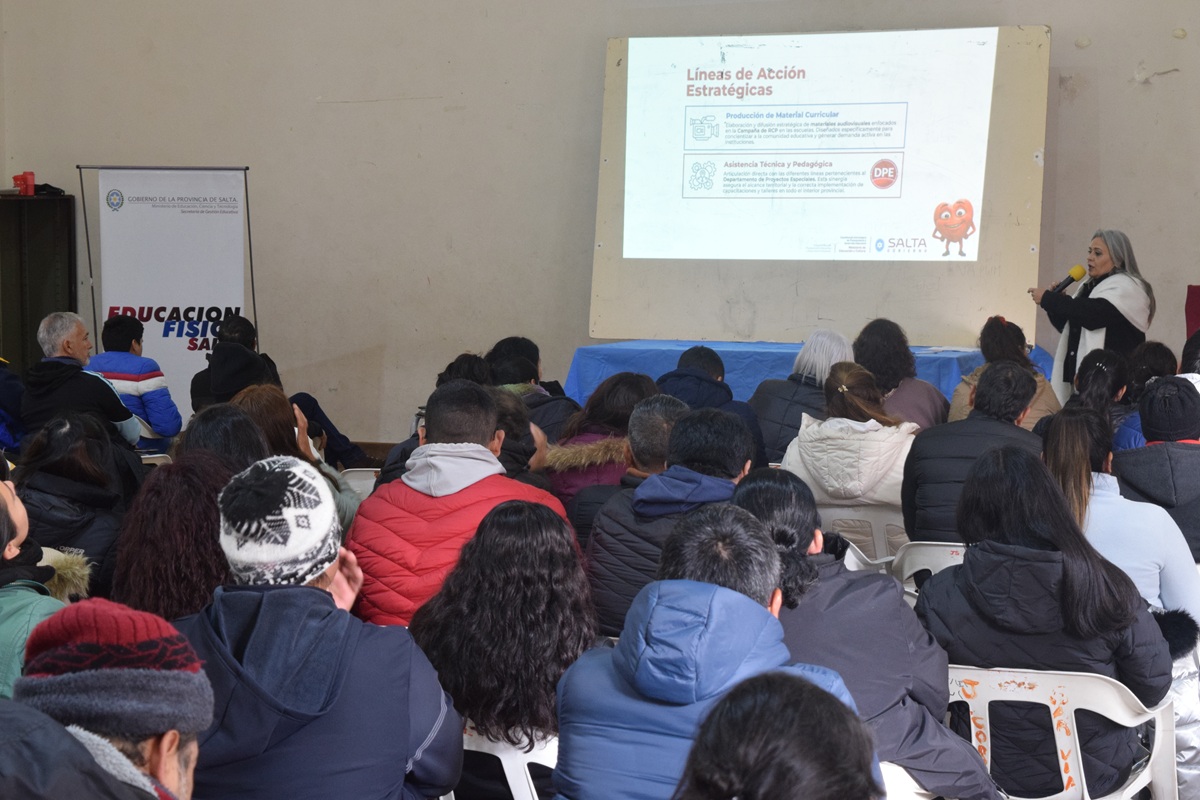 Programa_RCP_formo_parte_mesa_trabajo_docentes_educacion_fisica