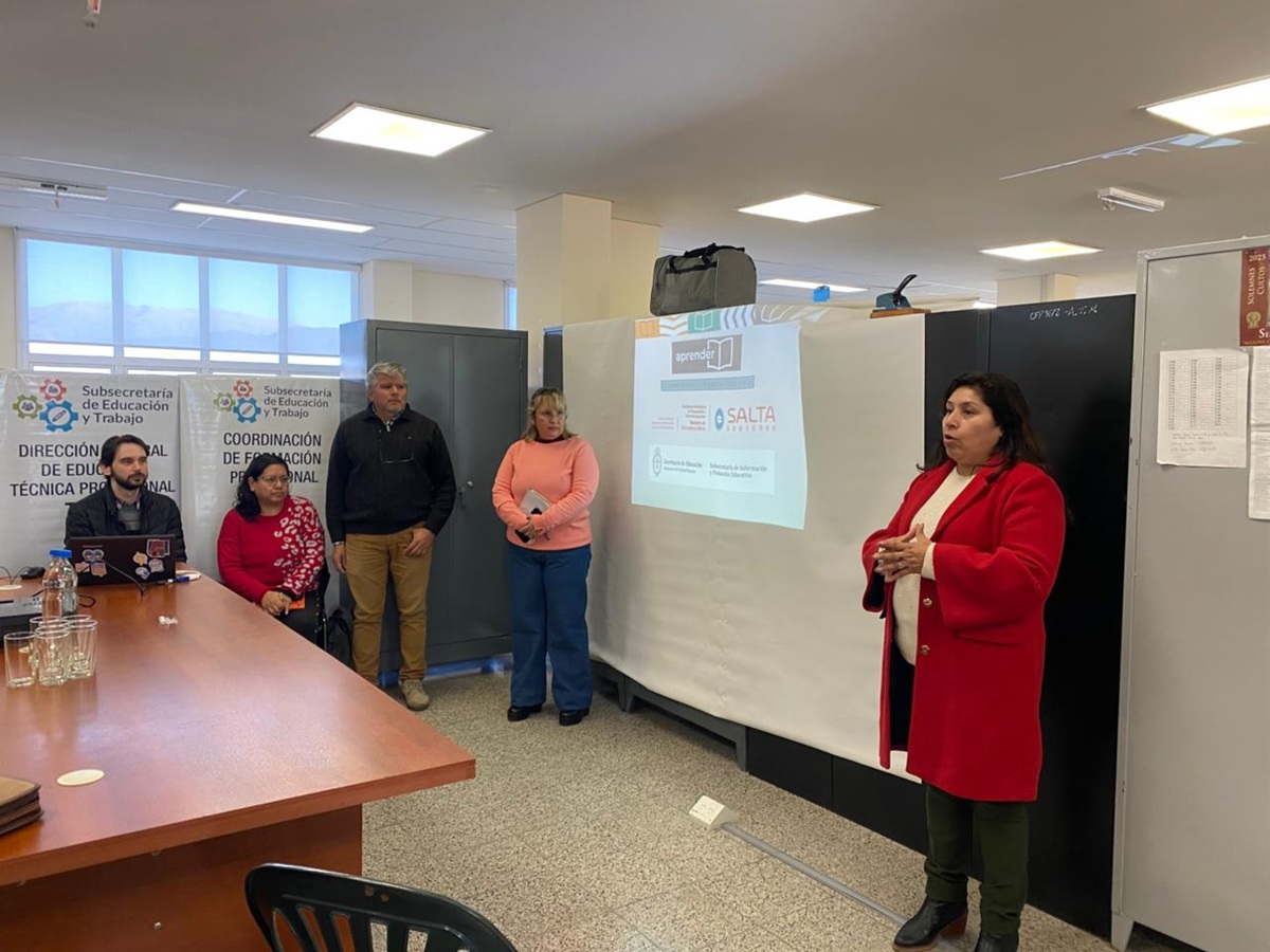 Supervisores_Nivel_Secundario_Tecnico_analizaron_Reportes_Aprender_2024