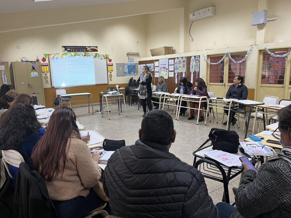Supervisores_Nivel_Primario_avanzan_preparacion_Aprender_2026