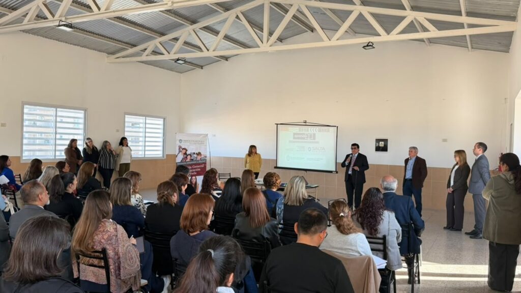 Directivos_escuelas_privadas_participaron_taller_sensibilizacion