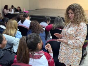 Nuevas_instancias_formacion_reúnen_docentes_toda_provincial