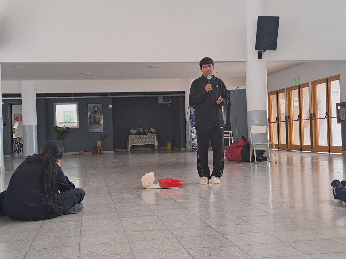 Capacitaron_RCP_estudiantes_distintas_instituciones_educativas